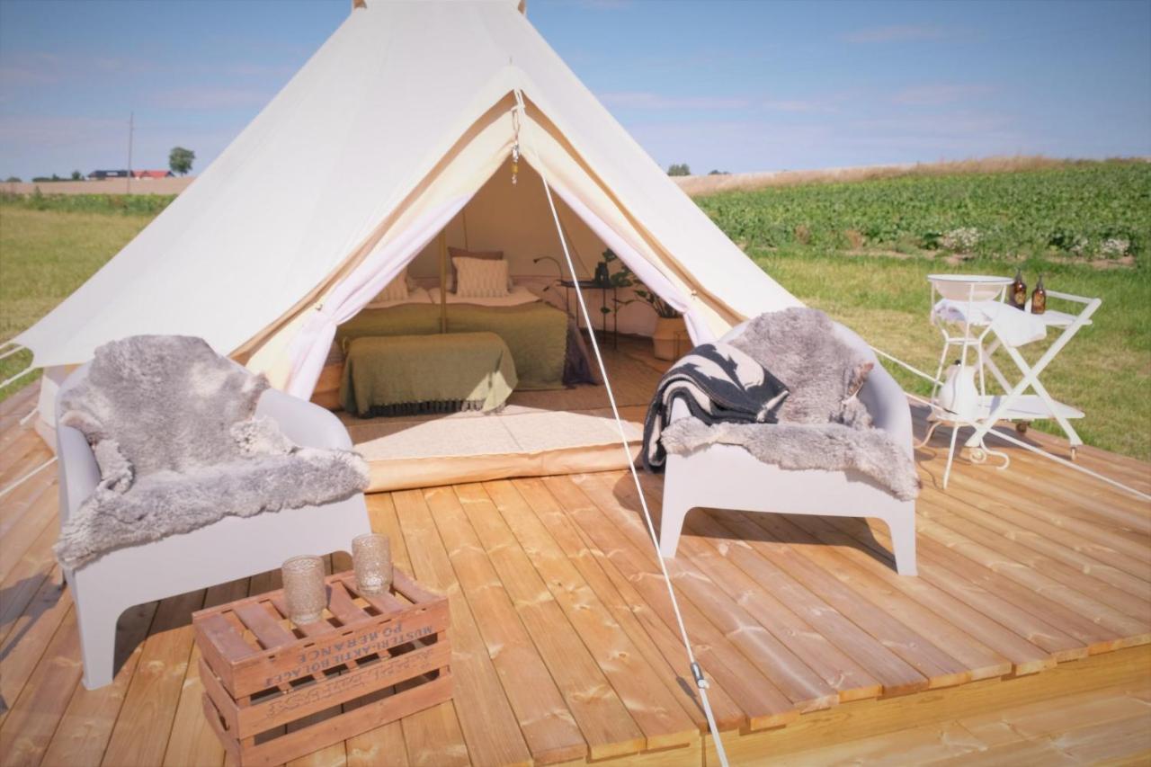 Glamping Och Gardslagenhet Mellan Himmel Och Hav Apartman Skivarp Kültér fotó